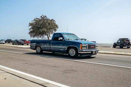1990 GMC Sierra C1500 Pickup Truck