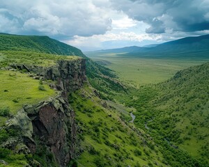 Fototapeta premium Vast Green Landscape with Cliff and Beautiful Rolling Hills