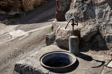 Street water tap