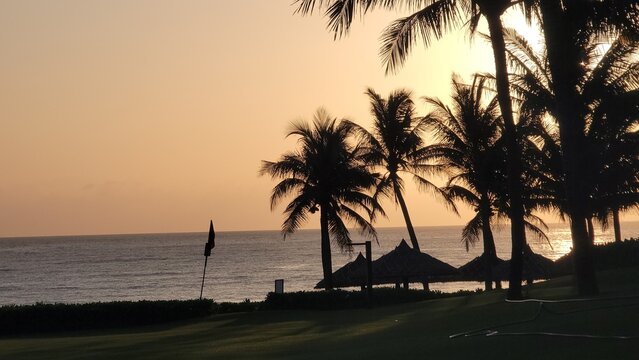 Viet nam, natrang, sunset beach.