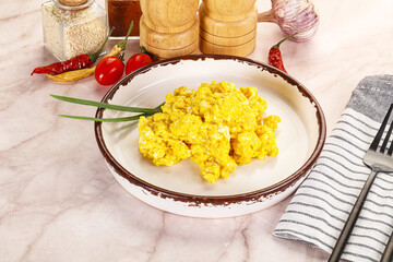 Scrambled egg in the bowl