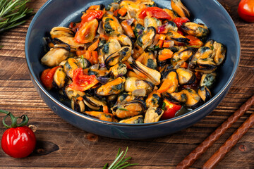 A pile of mussels.