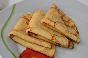 pancakes on a plate