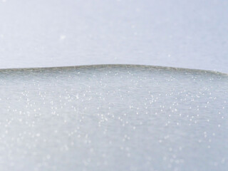 アルミ板の上の水滴のアップ画像60