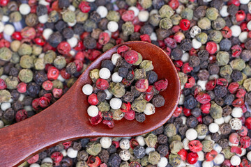 different peppercorns black, red, white