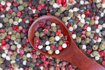 different peppercorns black, red, white