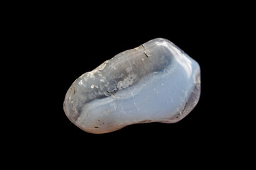 Naklejka premium An image of blue sapphire with a great texture and smooth lines, radiating calm and harmony.