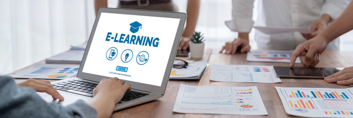 E-learning website with brisk sofware for student to study online on the internet network