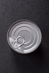 Metal cylindrical can with canned food