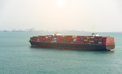 Shipping goods by ship