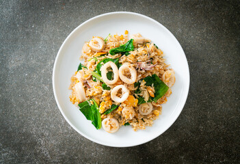 Fried rice with squid or octopus