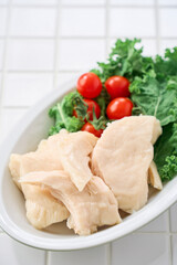 サラダチキン – 高タンパク低脂肪のヘルシーフード