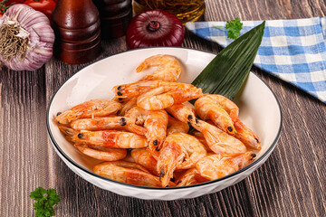 Steamed red prawn with spices