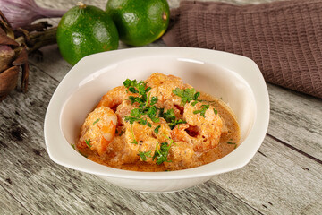 Prawn in white cream sauce