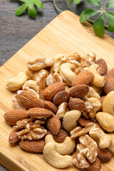 ミックスナッツ