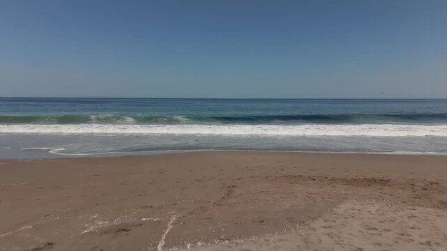 Iquique playa brava chile tarapaca cavancha day beach blue sky sea waves