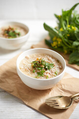 Rice porridge with minced pork