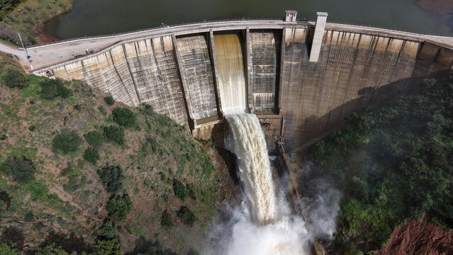 Presa de Casasola. ,Almog&iacute;a