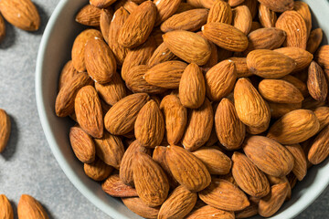 Organic Raw Whole Dry Almonds