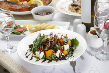 Mediterranean Grilled Mushroom Salad.
Flavourful and Nutrient Packed Lunch.