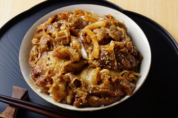 カルビ牛丼
