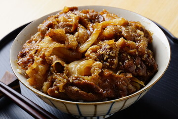 カルビ牛丼