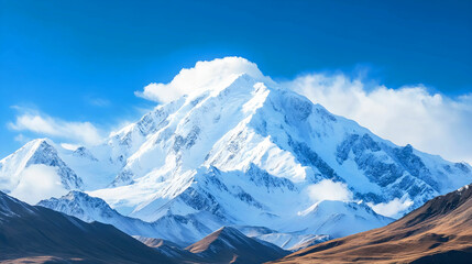 Obraz premium Majestic Snow Capped Peaks Basking in the Glory of a Clear Blue Sky A Natural Wonder