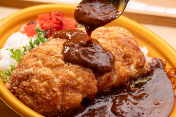 カツカレー