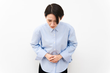 長袖シャツを着ている女性