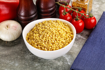 Dry ptitim heap in the bowl