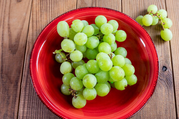 Whites grapes