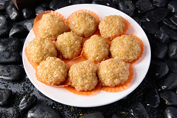 Zhangyuanba fried yellow cake