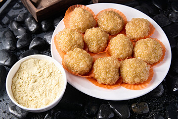 Zhangyuanba fried yellow cake