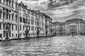 Naklejka premium Scenic architecture along the Grand Canal in Venice, Italy