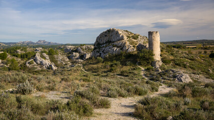 Tours de Castillon, Le Paradou, Alpilles © Orlane
