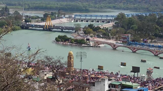 Har Ki Pauri is a famous ghat on the banks of the holi river Ganges in Haridwar,Uttrakhand,  India.  All walks of people comes here for holy dip in sacred river ganga.

