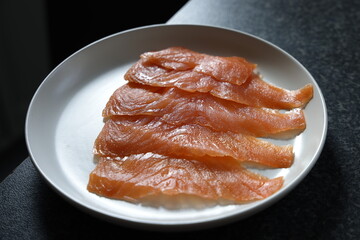 smoked salmon sliced