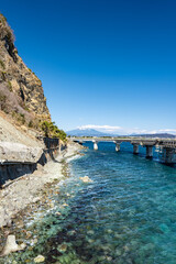 Obraz premium 静岡県静岡市にある大崩海岸の海上橋と富士山 