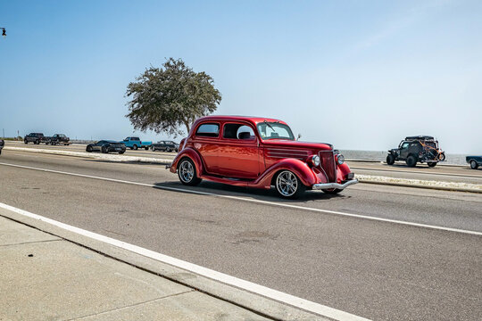 1936 Ford Model 68 Tudor Sedan