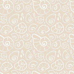 Hand drawn sea shells with sparkles beige yellow sandy seamless pattern in doodle sketchy style on white background. Line art sea shell vector background