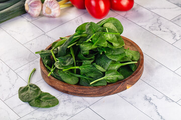 Raw fresh green spinach leaves