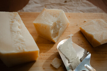 Handcrafted Italian Cheeses – A Selection of Authentic Flavors