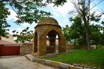 Fototapeta premium A view from Dort Ayak Mosque and Tomb in Nigde, Turkey