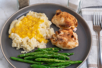 chicken thighs with mashed potatoes