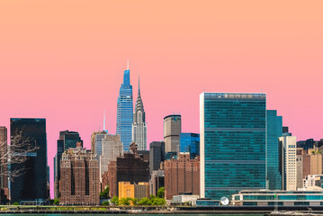 Naklejka premium Manhattan skyline in summer.