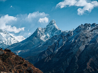 Obraz premium Snowy peak of Ama Dablam mountain