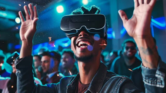 Junger Mann erlebt virtuelle Realit&auml;t
