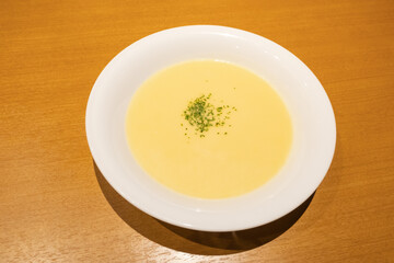 	コーンポタージュ