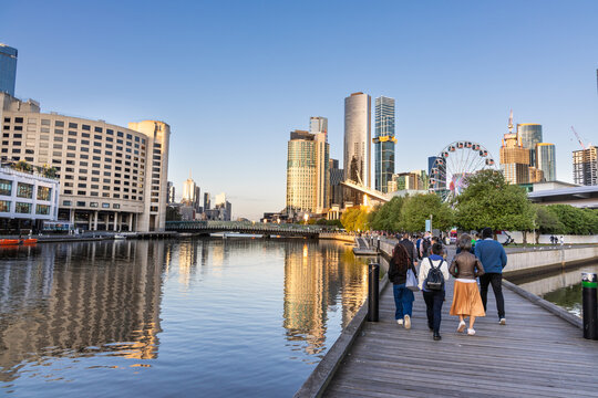 The Yarra River Walk, a popular trail in Melbourne, Victoria, is an easy, 1.2-mile loop that offers scenic views of the river and city skyline