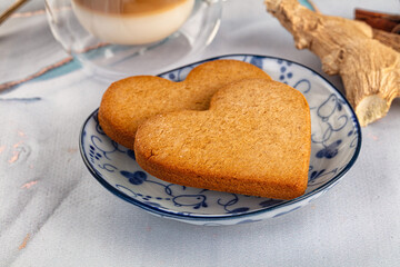 Sweet ginger cookies for snack